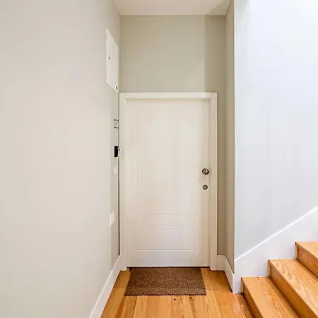 Historical Sunny Marques - With Ac! דירה *